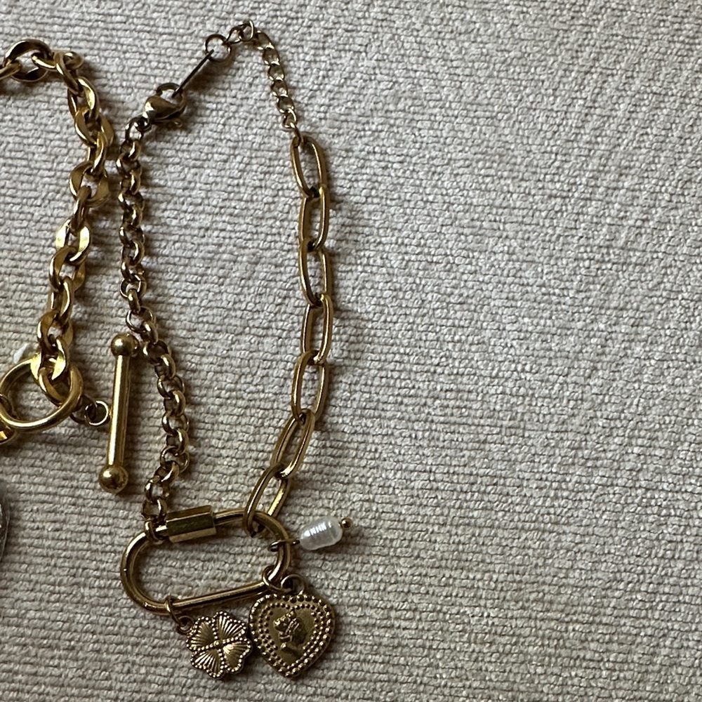 Bracelets Gold Chain Bracelets with Heart Charms (2) - Picture 8 of 8